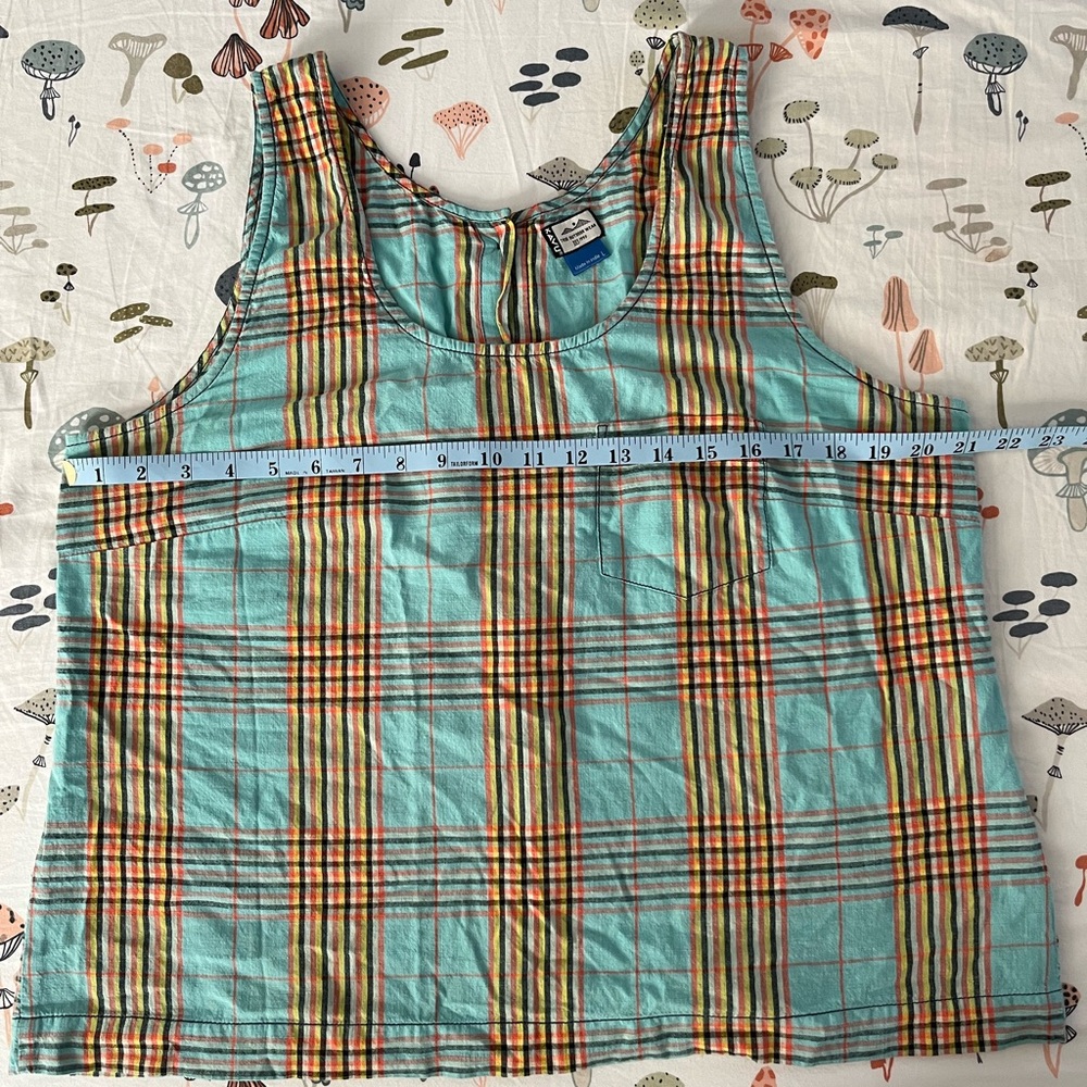 KAVU lightweight linen/cotton top with button back